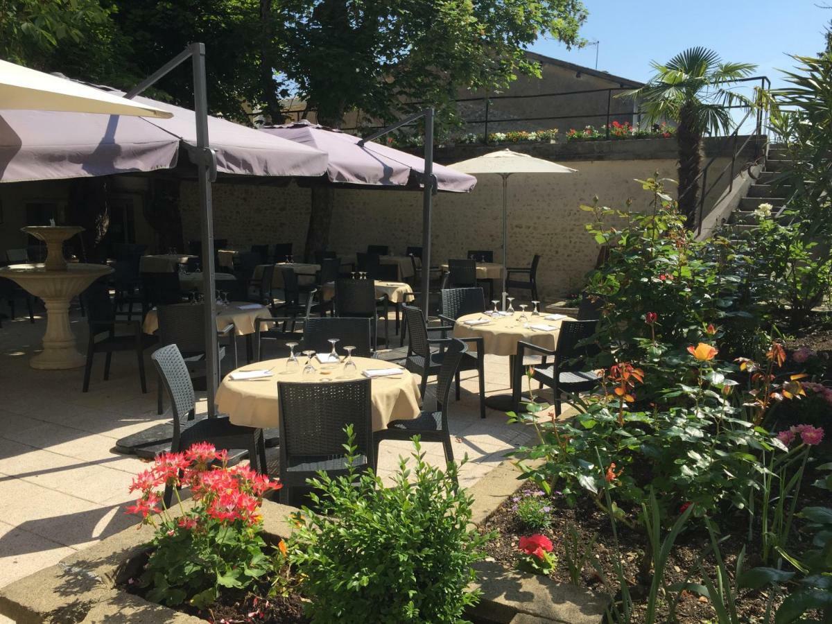 Hotel Restaurant La Boule D'Or Barbezieux-Saint-Hilaire Eksteriør bilde