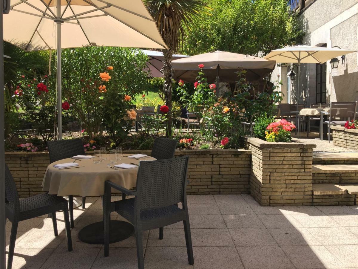 Hotel Restaurant La Boule D'Or Barbezieux-Saint-Hilaire Eksteriør bilde
